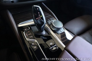 BMW 5 M550i xDrive 2020