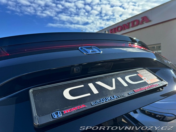 Honda Civic 2.0e:HEV Advance Black SK 2025