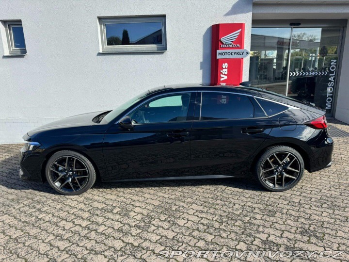 Honda Civic 2.0e:HEV Advance Black SK 2025