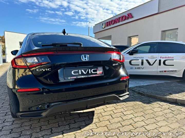 Honda Civic 2.0e:HEV Advance Black SK 2025