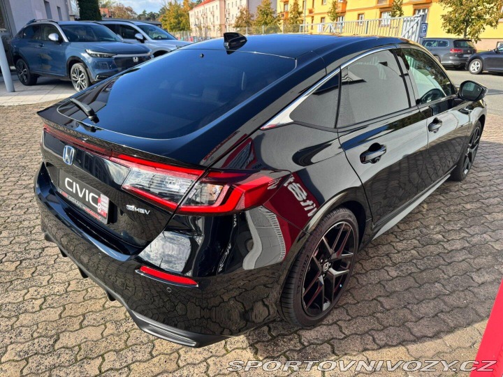 Honda Civic 2.0e:HEV Advance Black SK 2025