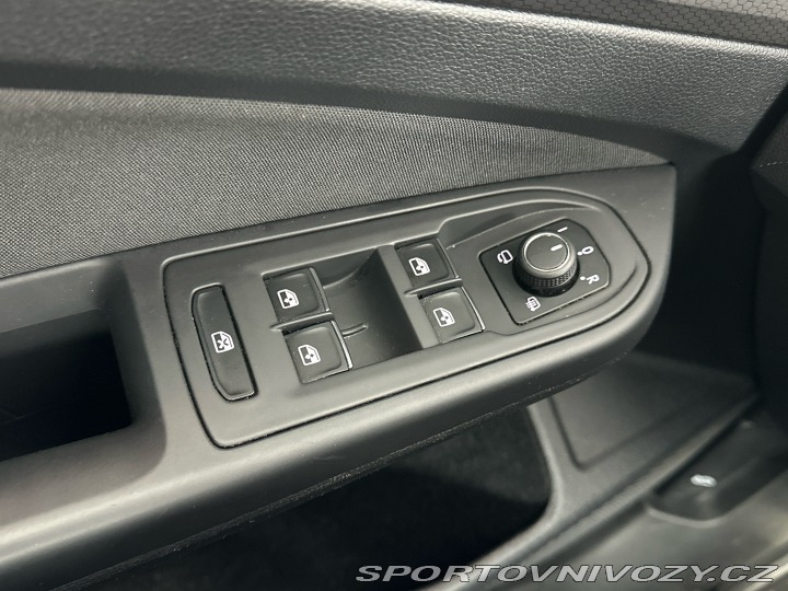 Volkswagen Golf GTI 2.0 TSI 180kW, manuál 2021