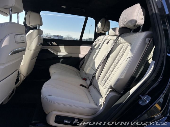 BMW X7 M60i xDrive ZÁRUKA 2025
