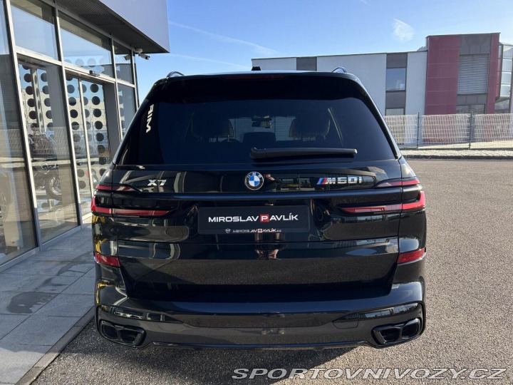 BMW X7 M60i xDrive ZÁRUKA 2025