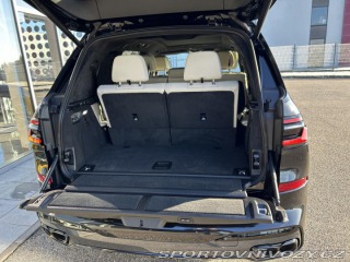 BMW X7 M60i xDrive ZÁRUKA 2025