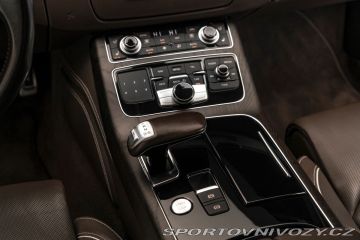 Audi Ostatní modely A8 4,2 TDI quattro, Design 1800