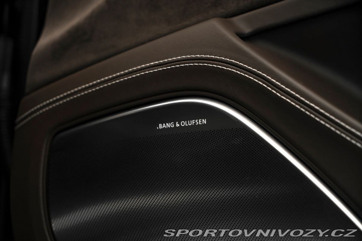 Audi Ostatní modely A8 4,2 TDI quattro, Design 1800