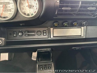 Porsche 911 Carrera 2 1992