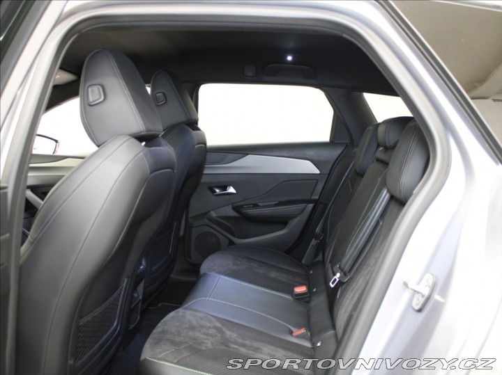 Peugeot 308 1,2 PT 96kW AT GT Paměť M 2024