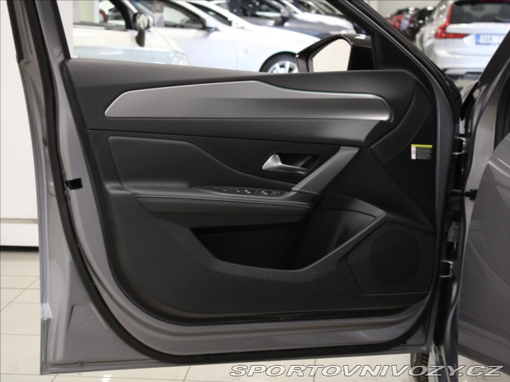 Peugeot 308 1,2 PT GT Paměť PANO Výpr 2023