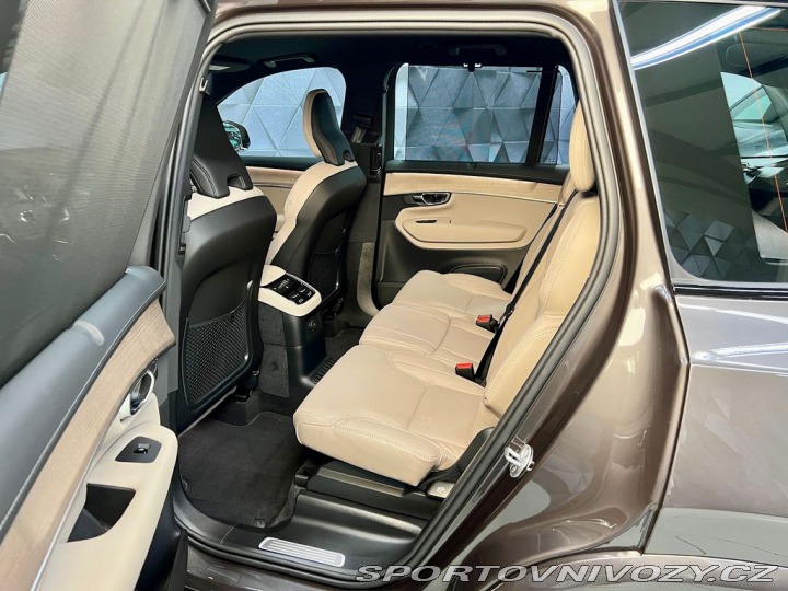 Volvo Ostatní modely XC90 T8 AWD PLUS DARK, VZDUCH, 2026