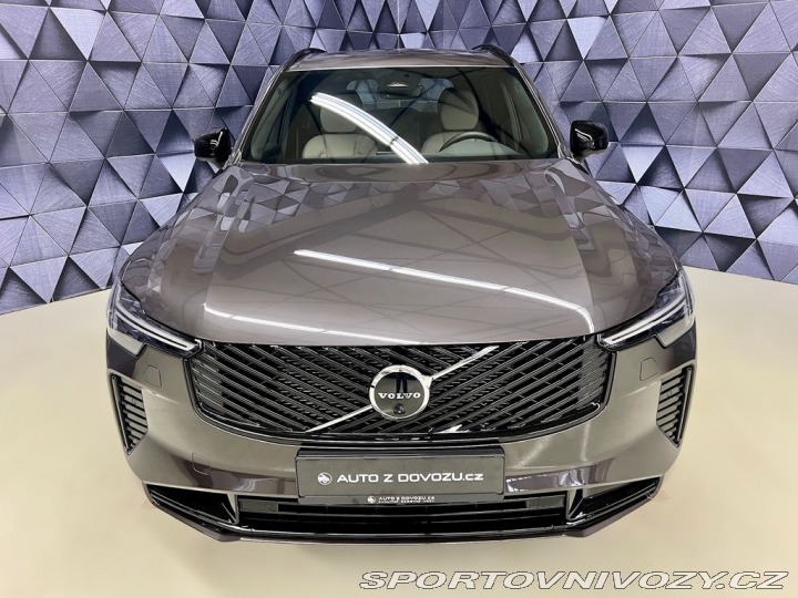 Volvo Ostatní modely XC90 T8 AWD PLUS DARK, VZDUCH, 2026