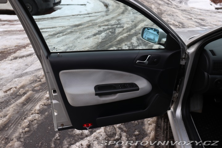 Škoda Octavia RS  2003