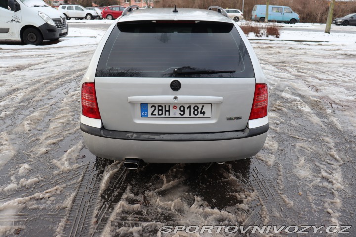 Škoda Octavia RS  2003