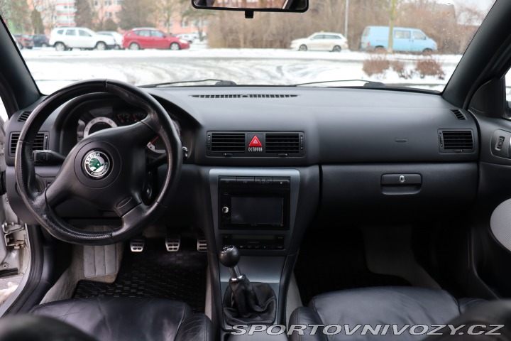 Škoda Octavia RS  2003