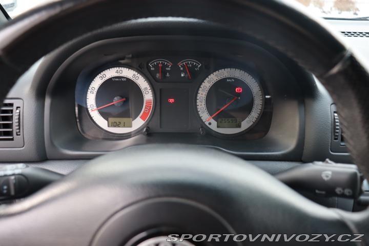 Škoda Octavia RS  2003