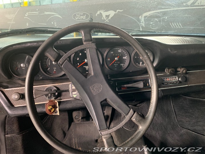 Porsche 911 targa 2.2T 1971