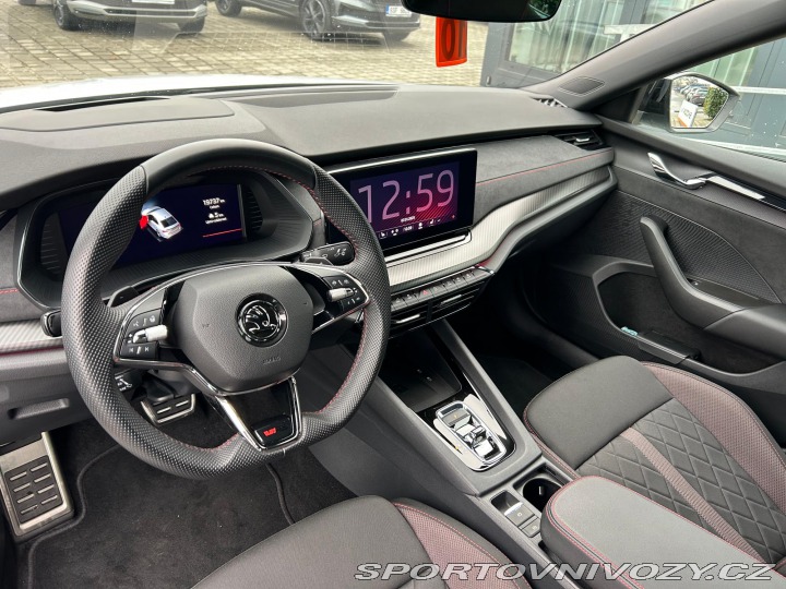 Škoda Octavia RS osobní 2023