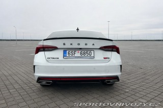 Škoda Octavia RS osobní 2023