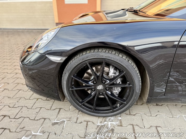 Porsche 911 Carrera Sport Chrono 2018