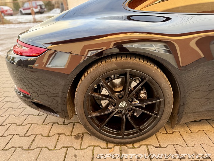 Porsche 911 Carrera Sport Chrono 2018