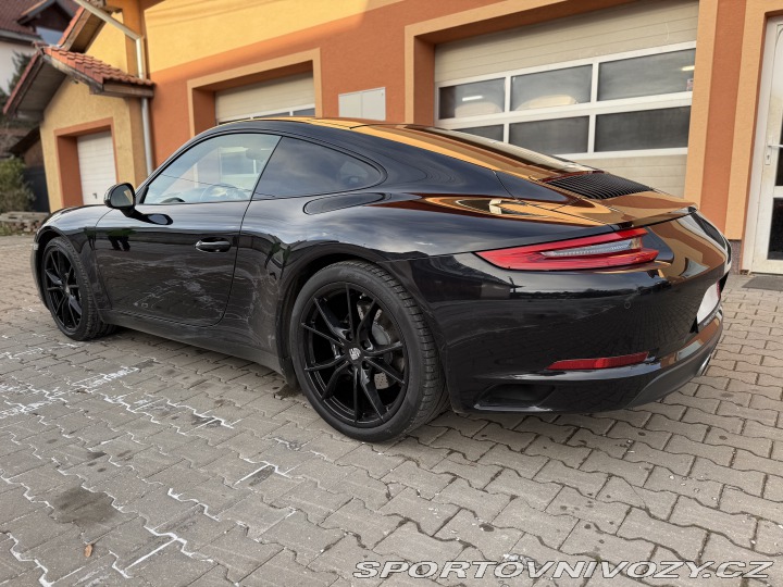 Porsche 911 Carrera Sport Chrono 2018