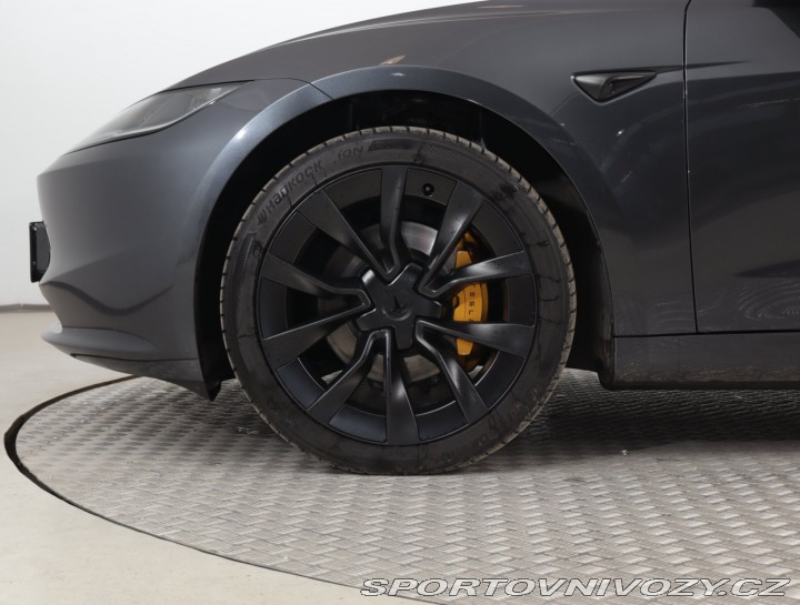 Tesla Model 3 Standard Range LFP 2024