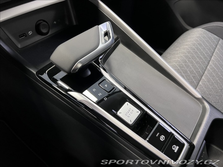 MG ZS 1.5 ZS HYBRID+ Emotion 2025