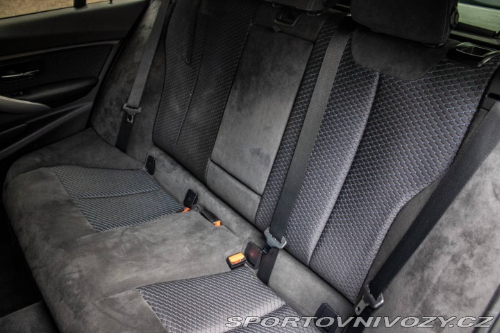 BMW 3 Touring  328i  A/T, 180kW 2015