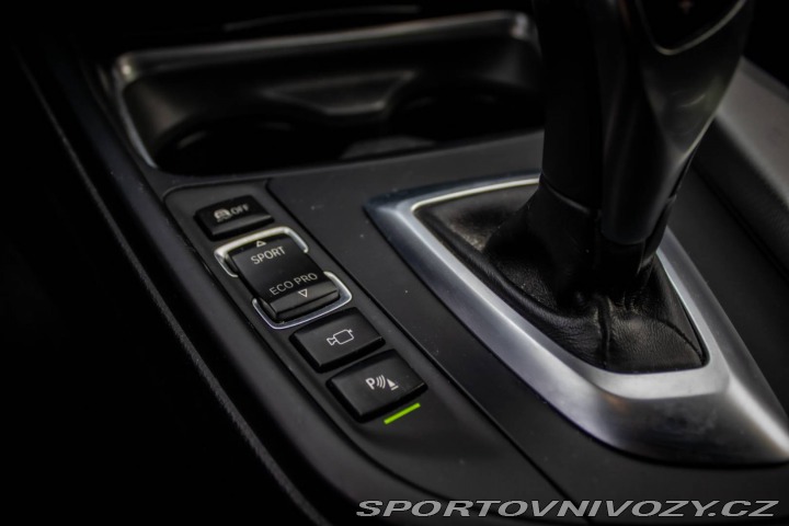 BMW 3 Touring  328i  A/T, 180kW 2015