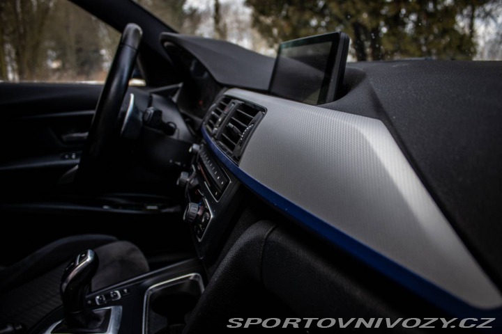 BMW 3 Touring  328i  A/T, 180kW 2015