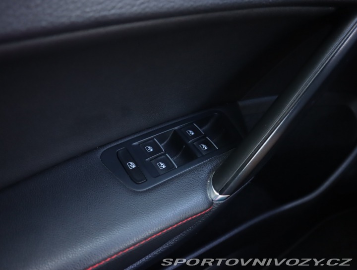 Volkswagen Golf 2.0 GTI Performance 2017