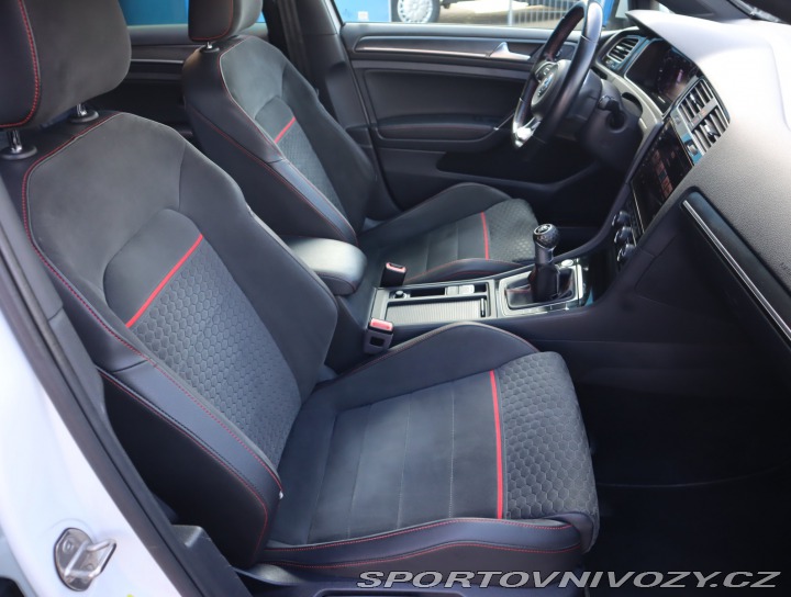 Volkswagen Golf 2.0 GTI Performance 2017