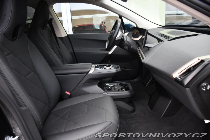 BMW iX xDrive 40 M-SPORT REZERVA 2023