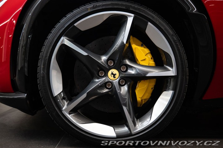 Ferrari Purosangue  2026