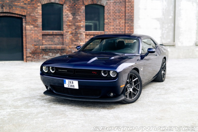 Dodge Challenger 6.4 Scat Pack V8