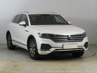 Volkswagen  Touareg  3.0 TDI