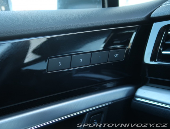 Volkswagen Ostatní modely Touareg  3.0 TDI 2020