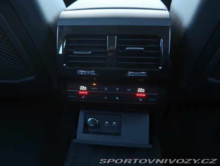 Volkswagen Ostatní modely Touareg  3.0 TDI 2020