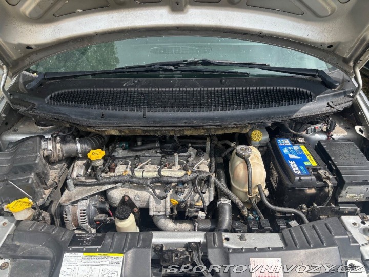 Chrysler Ostatní modely Voyager 2,8   CRD AUTOMAT,tažné, 2004