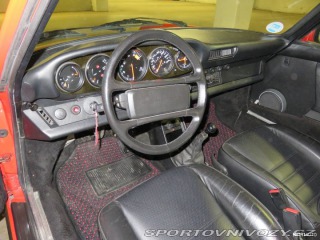 Porsche 911 Carrera Coupe 1985