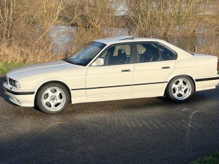 BMW M5  1991