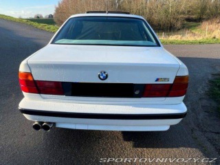 BMW M5  1991