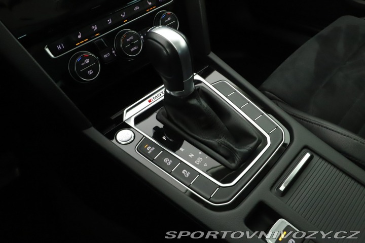 Volkswagen Ostatní modely Passat Highline 2.0 BiTDI 2016