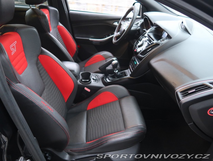 Ford Focus ST 2.0 EcoBoost ST 2013