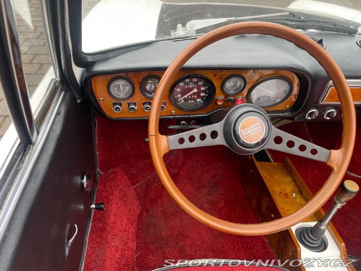 Fiat Ostatní modely 850 sport cabrio - zabírá mís 1800