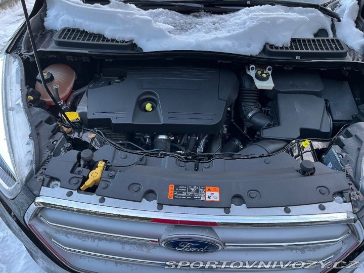 Ford Ostatní modely Kuga 2,0   TDCI 4x4 150 PS (11 2019