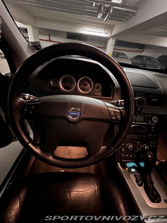 Volvo Ostatní modely XC90 2,4   2011, 2.4 D5 147kW 2011