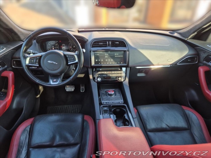 Jaguar F-Pace 3,0 2020
