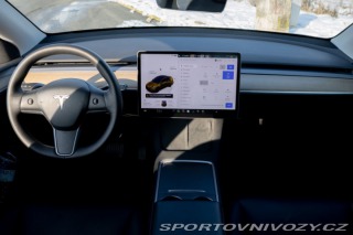 Tesla Model Y  2022